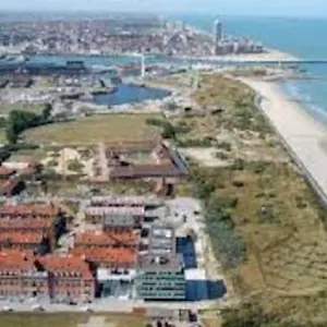 Hedendaags, Verzorgd Op Unieke Locatie Appartement Oostende