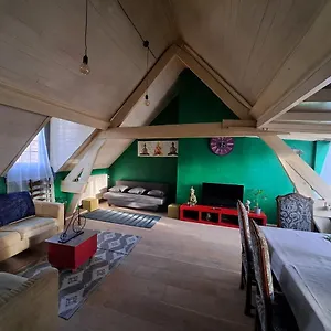 The Green Retromodern Duplex Antwerpen